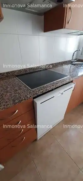 Flat with balcony to rent in San Bernardo - Carmelitas - Campus, imagen 16