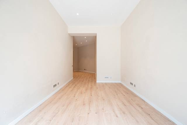 Local comercial en Alquiler en Carrer de Còrsega en El Camp d'en Grassot i Gràcia Nova