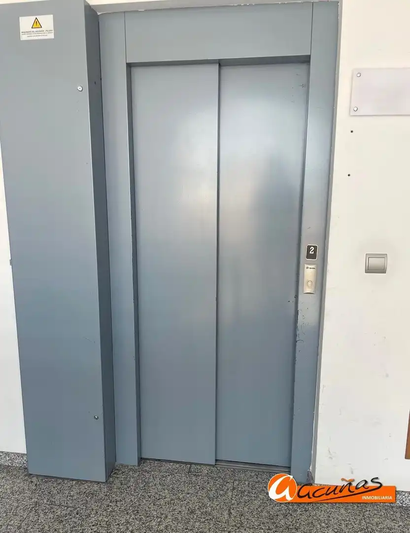 Oficina de lloguer a Zona de la Vega