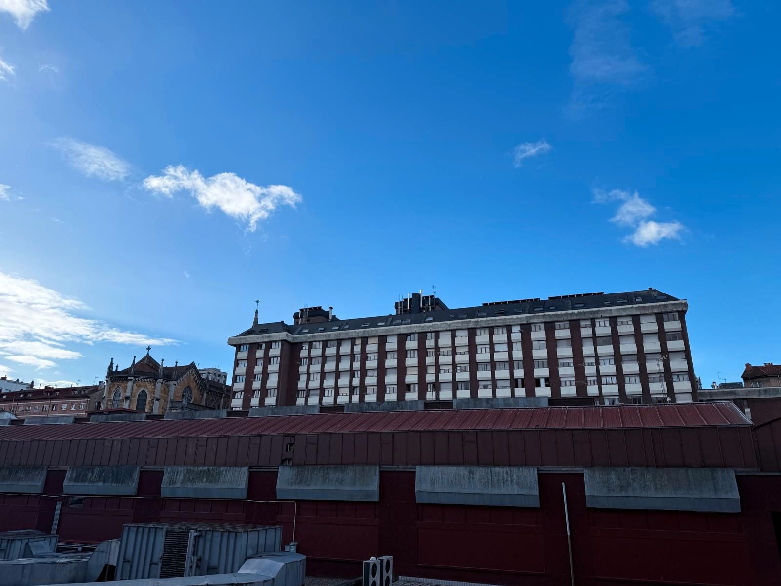 Flat for sale in Salesas - Foncalada - Campoamor