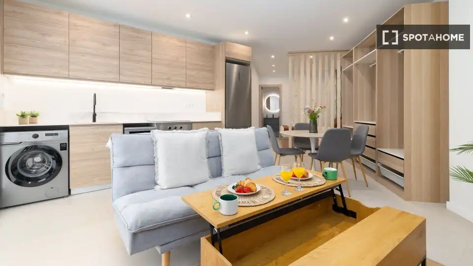 Sala de estar de Estudio para compartir en Valencia con Aire acondicionado, Terraza y Amueblado