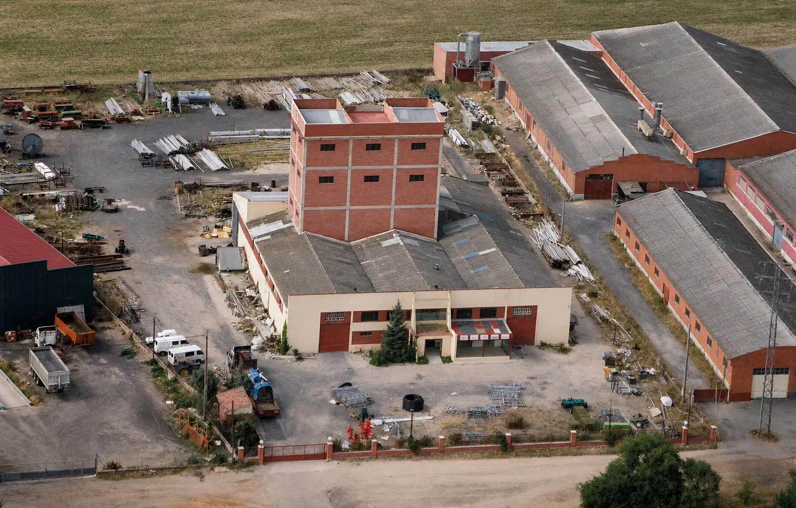 Vista exterior de Nau industrial en venda en Medina del Campo