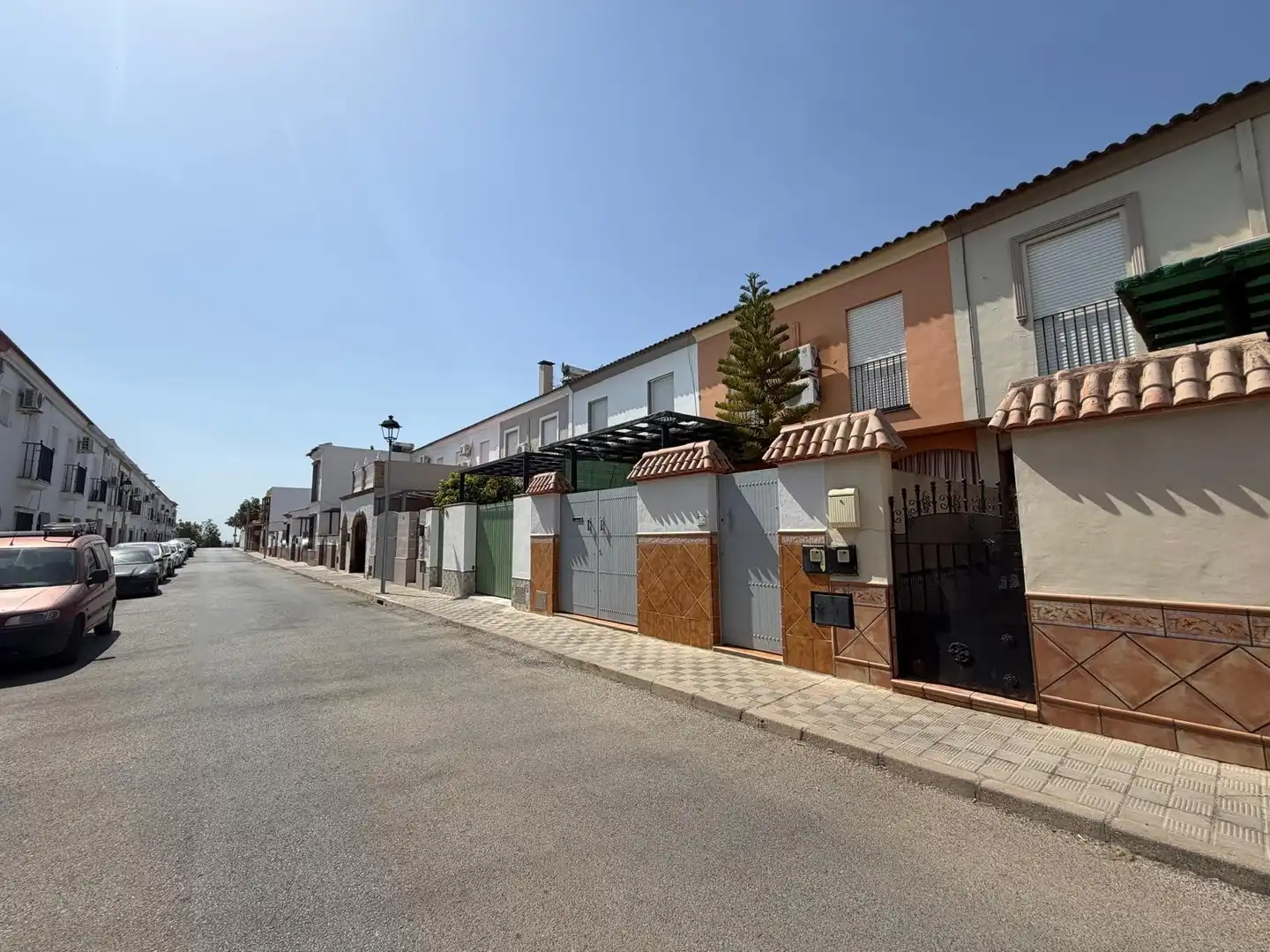 Adossat amb terrassa en venda a Calle Pinar de los Pájaros