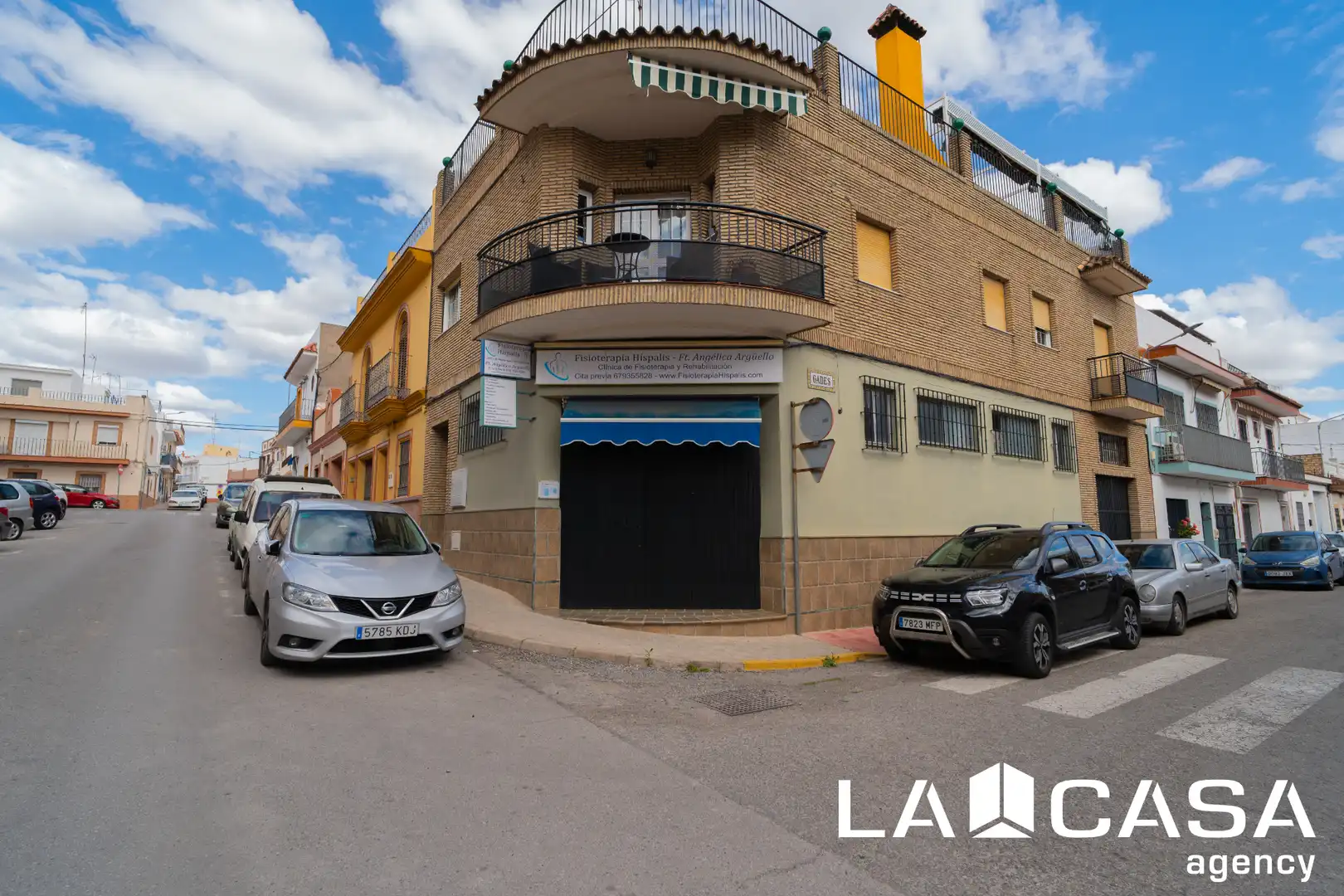 Exterior view of Houses for sale in Dos Hermanas  with Air Conditioner, Heating and Furnished