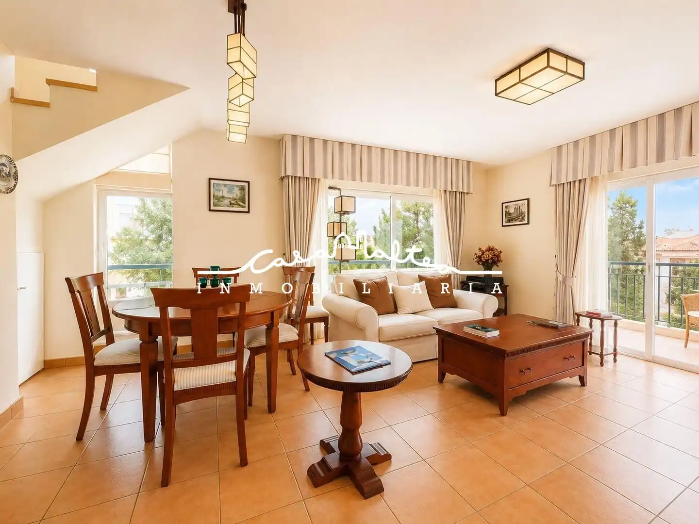 Sala de estar de Ático en venta en Altea con Aire acondicionado, Terraza y Amueblado