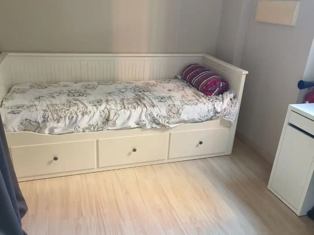 Schlafzimmer von Geschaftsraum zum Verkauf in  Pamplona / Iruña mit Klimaanlage und Möbliert