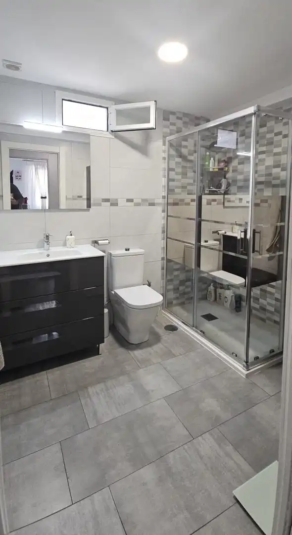 Bathroom of Flat for sale in Cádiz
