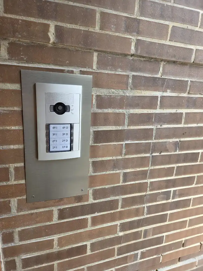 Pis en venda en Oviedo  amb Calefacció, Terrassa i Traster