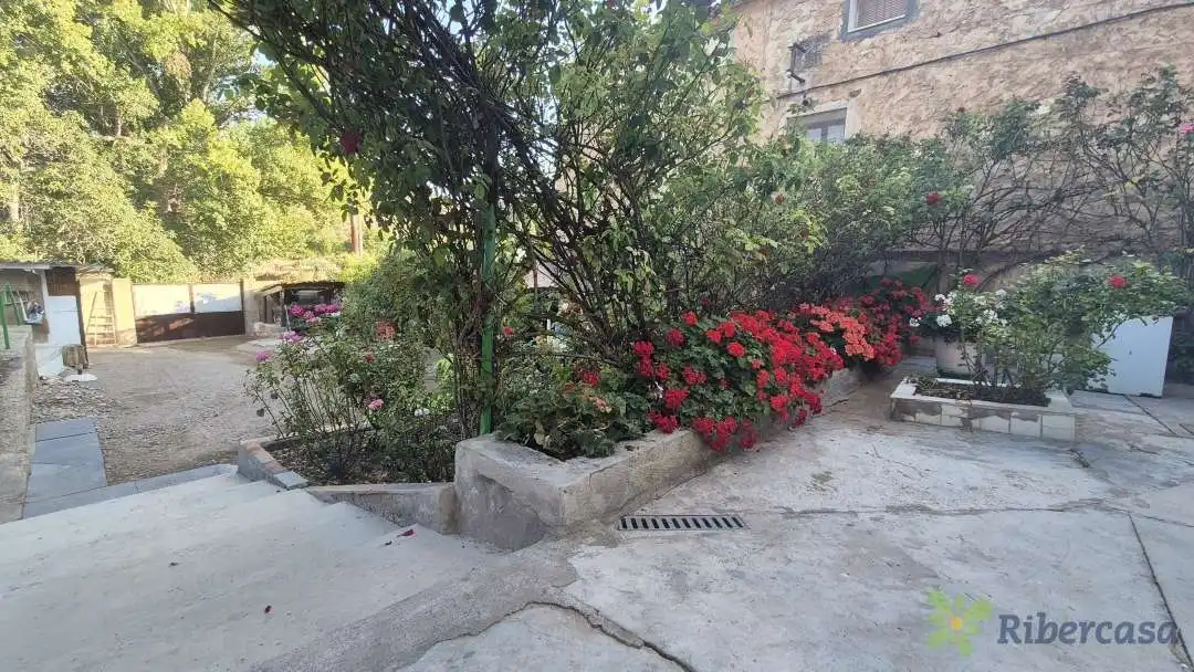 Casa con terraza en venta en Cervera del Río Alhama, imagen 2