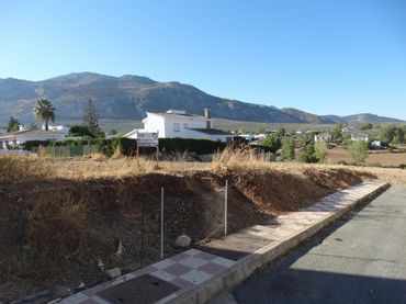 Terreno residenziale in vendita a Calle ALBENIZ 43