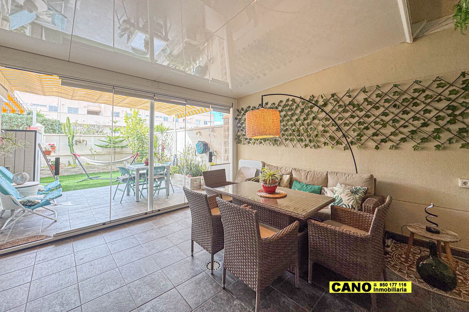 Pis en venda a de los Juegos del Mediterráneo, El Toyo