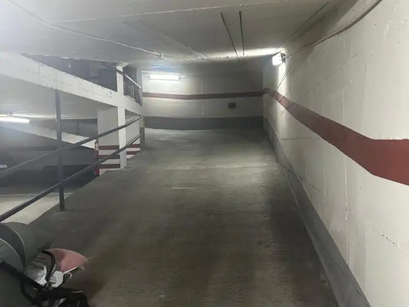 Aparcament de Garatge en venda en Oviedo 