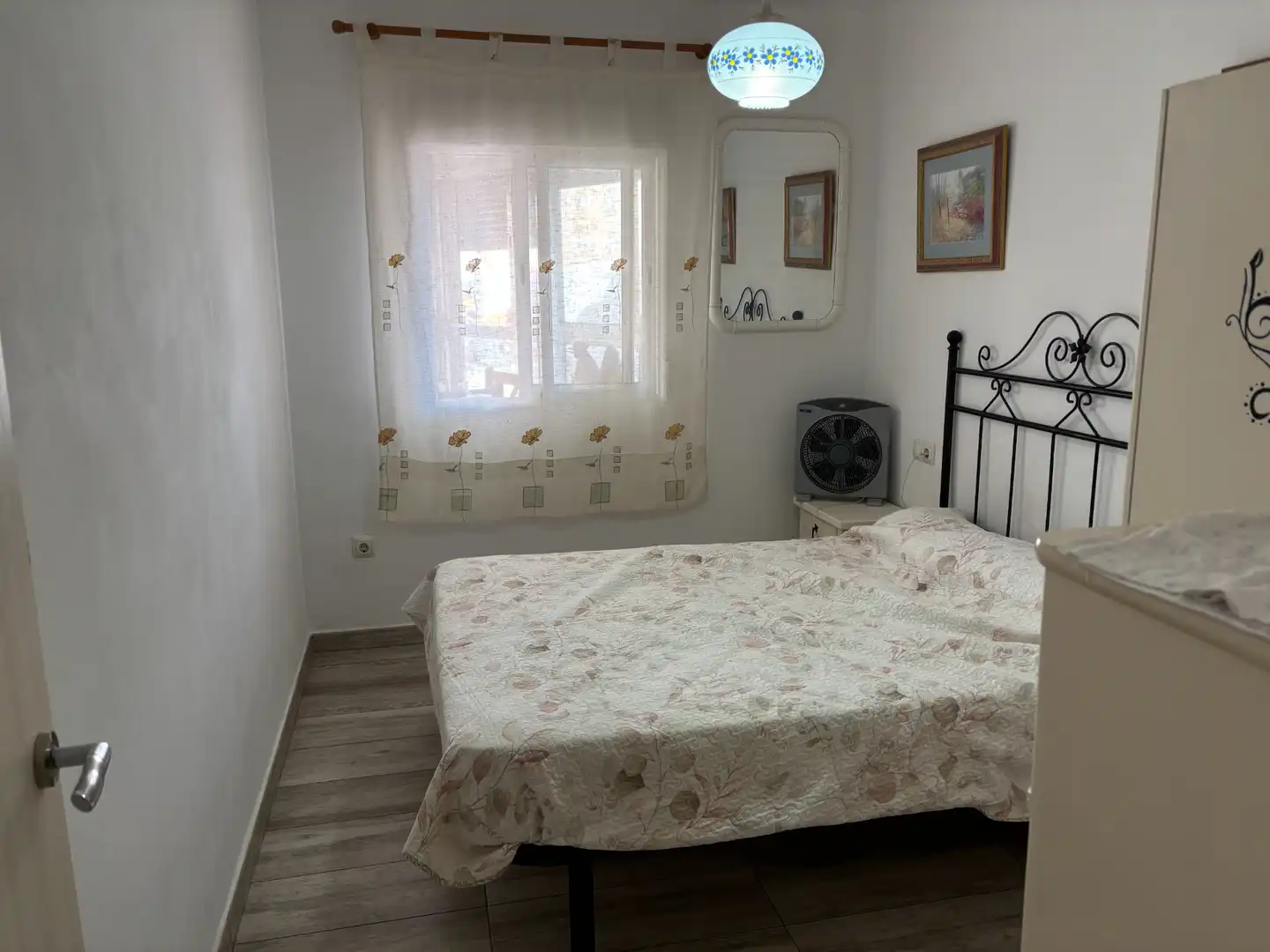 Dormitori de Apartament en venda en Torrox amb Aire condicionat, Terrassa i Moblat
