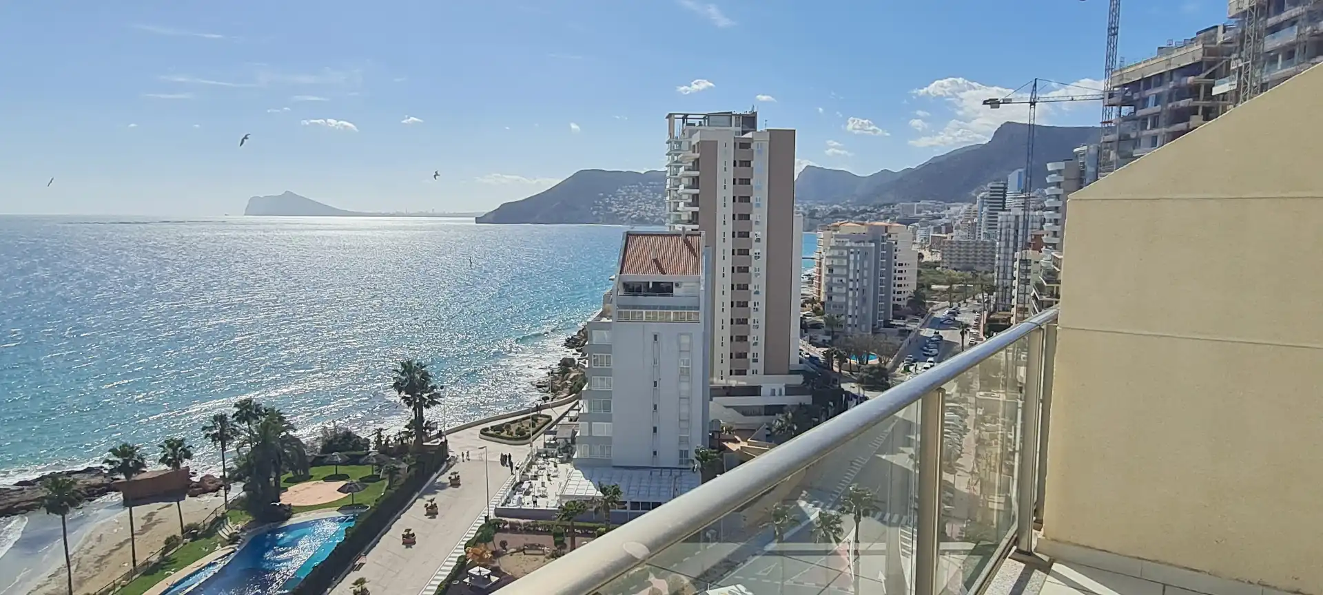 Außenansicht von Wohnungen zum Verkauf in Calpe / Calp mit Klimaanlage, Heizung und Terrasse