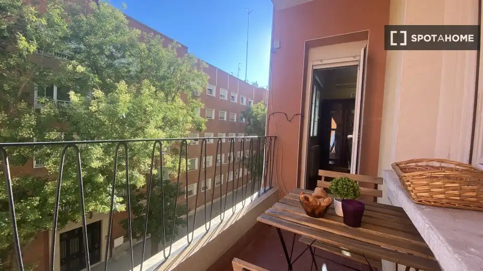 Terraza de Piso de alquiler en Madrid con Aire acondicionado, Calefacción y Amueblado