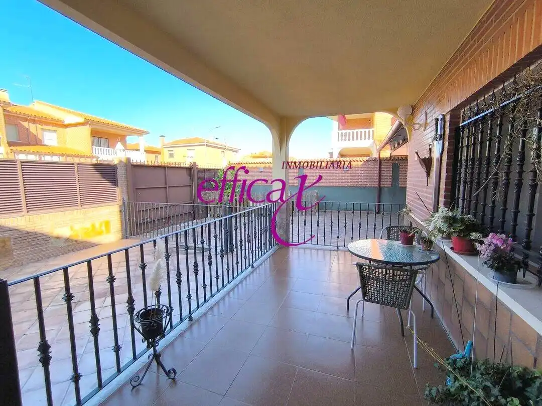 Terrace of Houses for sale in Gerindote  with Air Conditioner, Heating and Storage room