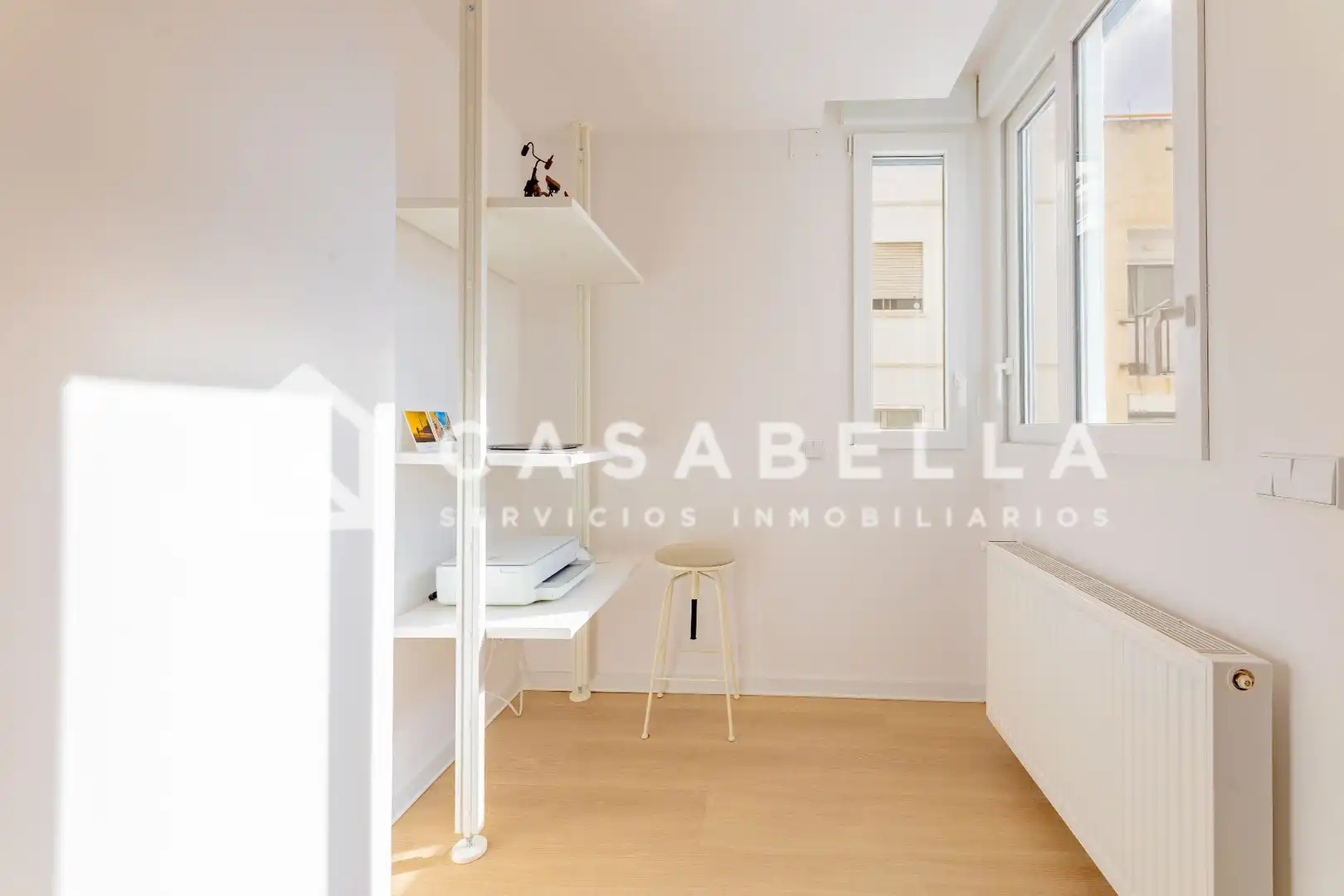 Flat for sale in Valencia  with Air Conditioner, Heating and Terrace