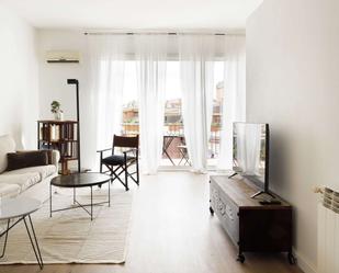 Living room of Apartment to share in  Barcelona Capital  with Air Conditioner and Terrace