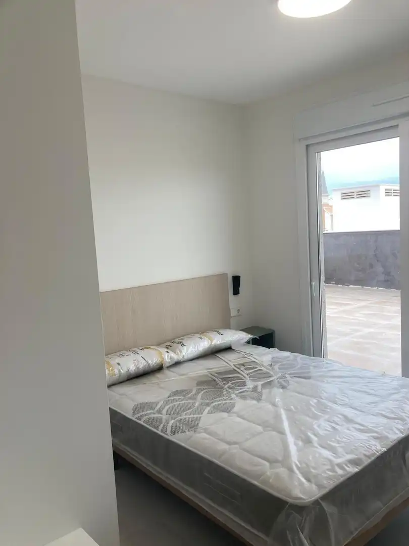 Dormitori de Àtic en venda en Los Alcázares amb Terrassa, Moblat i Balcó