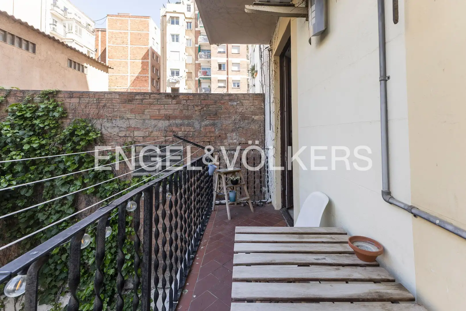 Balcony of Flat for rent in Barcelona  with Air Conditioner, Heating and Parquet flooring