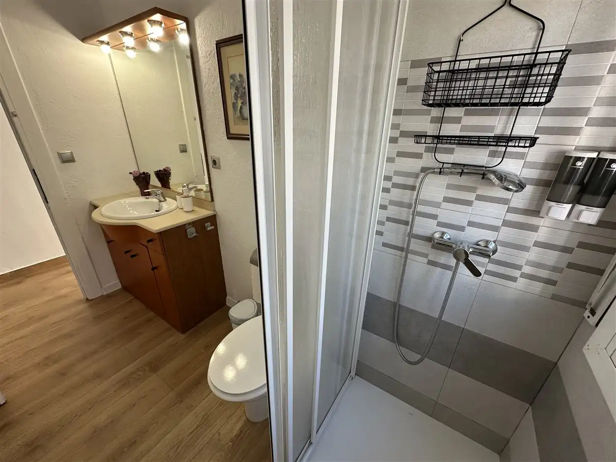 Baño de Planta baja de alquiler en Cambrils con Terraza, Trastero y Amueblado