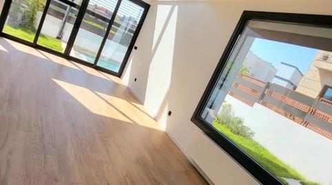 Foto 3 de Casa adosada en venta en Navia, Pontevedra