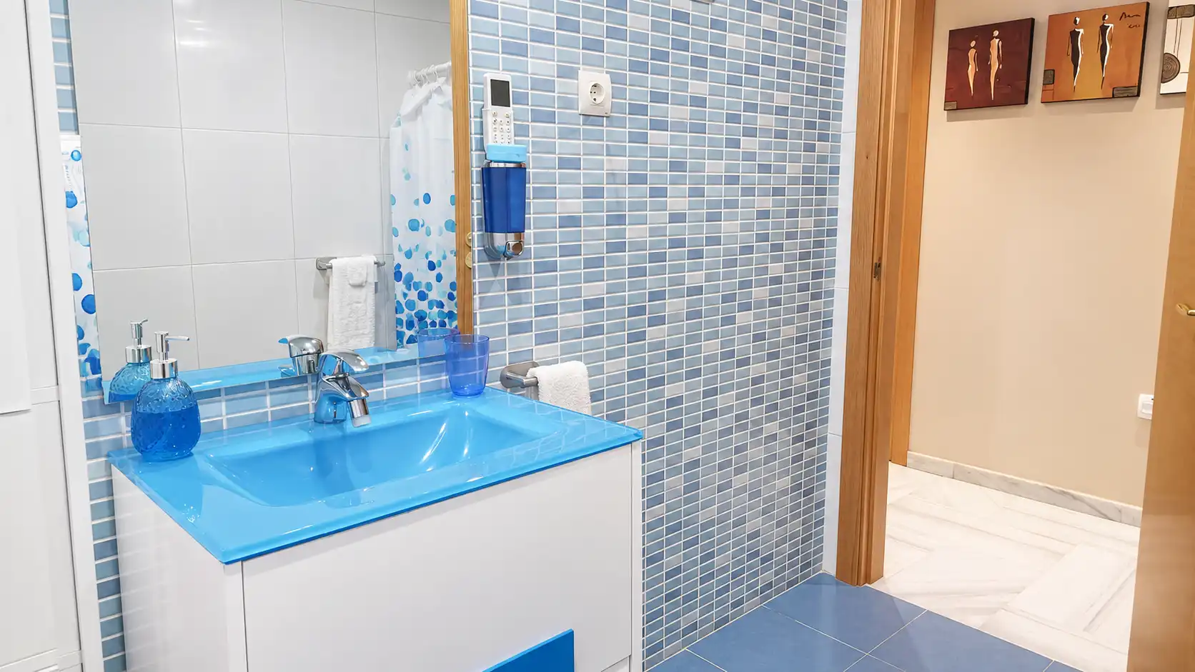 Baño de Piso en venta en Rincón de la Victoria con Jardín privado, Horno y Lavadora