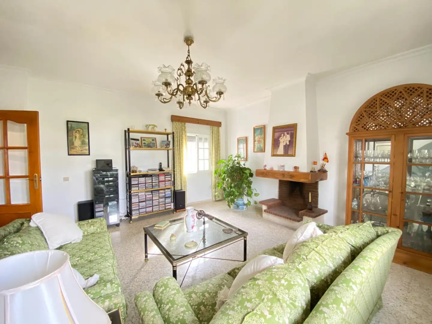 Living room of Houses for sale in Dos Hermanas  with Air Conditioner and Private garden
