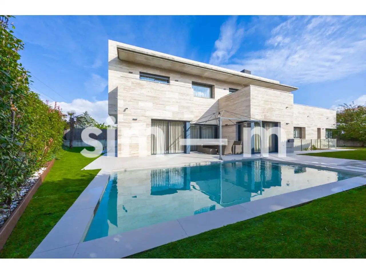 Schwimmbecken von Haus oder Chalet zum Verkauf in Vic mit Klimaanlage, Heizung und Privatgarten