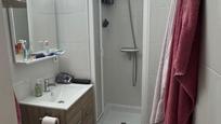 Bathroom of Flat for sale in Benidorm  with Air Conditioner, Terrace and Community pool