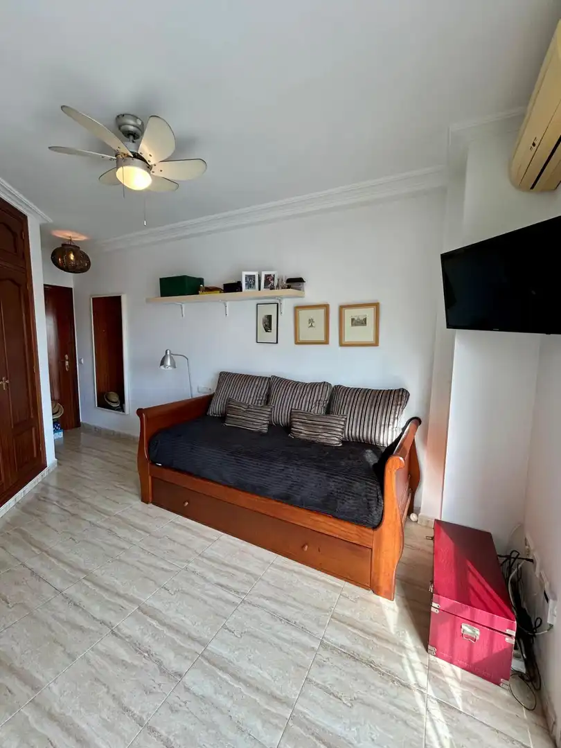 Sala d'estar de Apartament en venda en Mijas amb Calefacció, Moblat i Balcó
