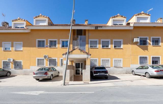 Piso en Venta en C/ Esquivias en Yeles