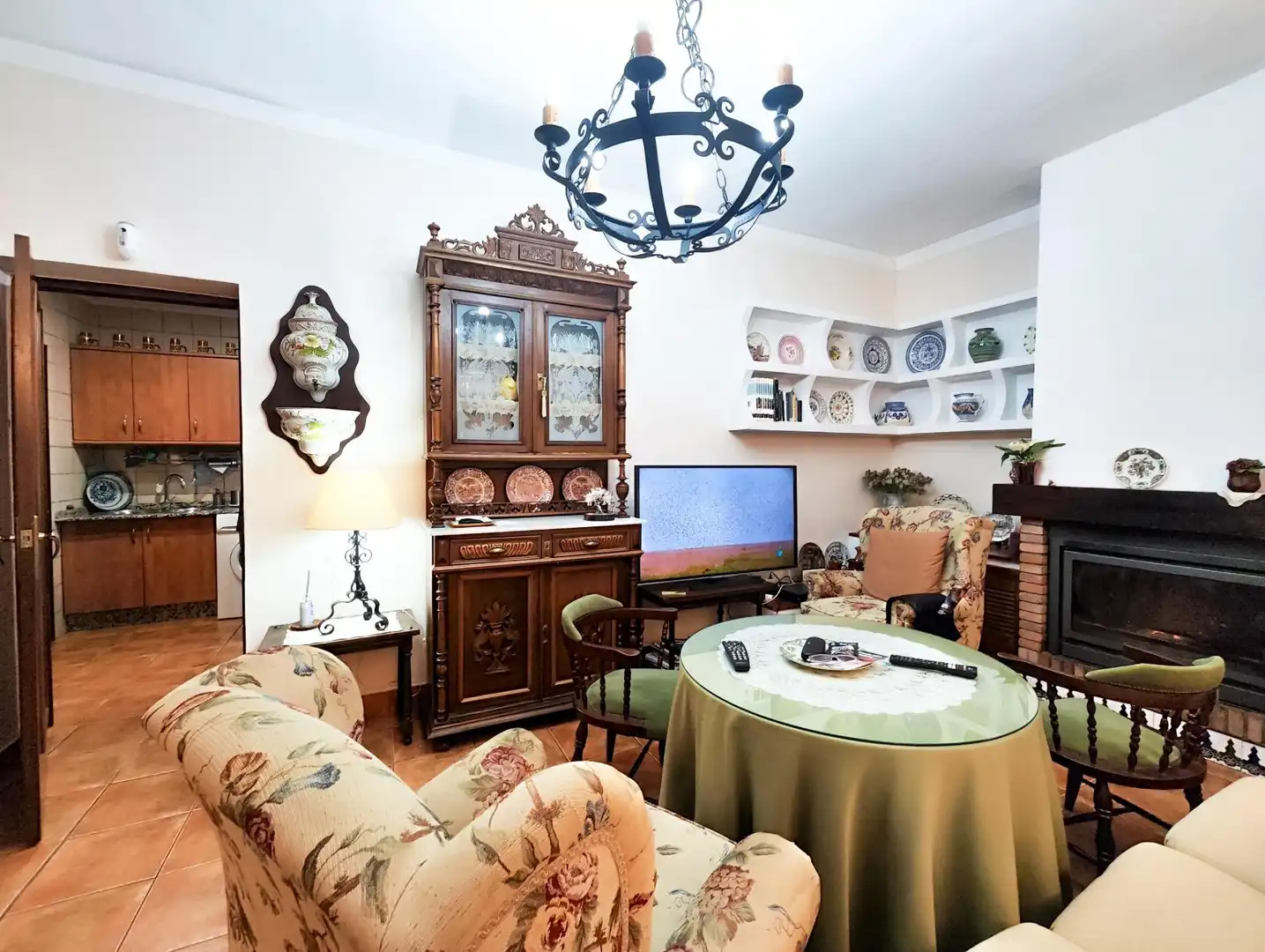 Living room of Houses for sale in Puertollano  with Air Conditioner, Heating and Private garden
