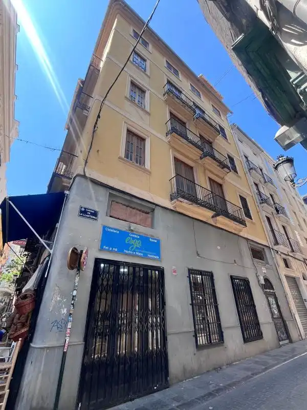 Residenziale in vendita a Carrer de la Llanterna 15, imagen 2