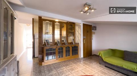 Photo 4 of Study to share in Hostafrancs, Barcelona