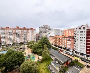 Vista exterior de Pis de lloguer en Gijón  amb Calefacció i Parquet