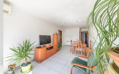 Sala d'estar de Pis en venda en Lliçà d'Amunt