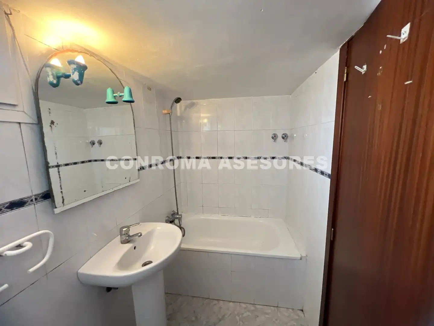 Bathroom of Duplexes for sale in Lloret de Mar  with Air Conditioner, Heating and Terrace