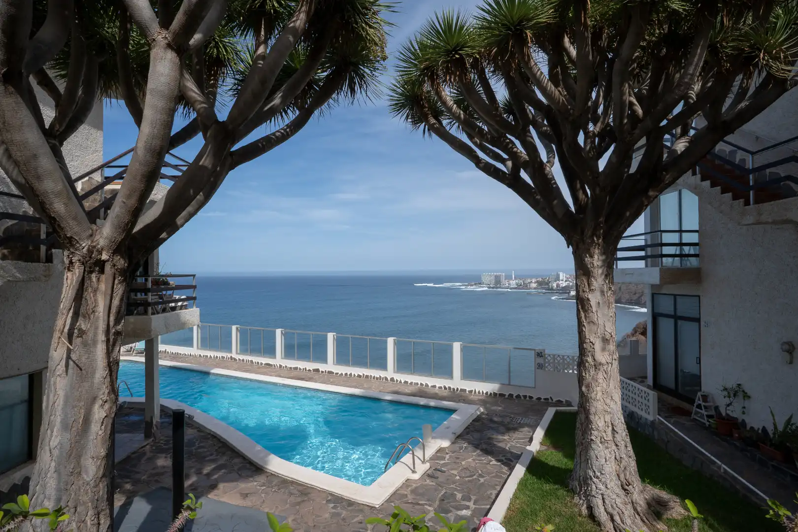 Swimming pool of Flat for sale in San Cristóbal de la Laguna  with Terrace, Furnished and Community pool