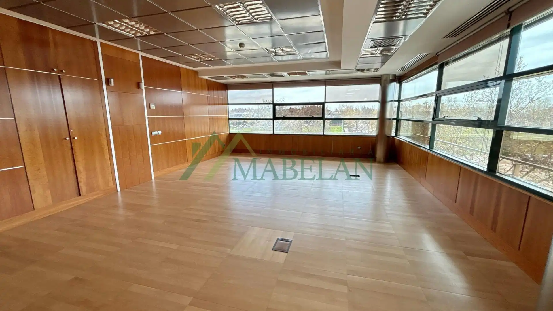 Oficina con ascensor en venta en El Pinar - Punta Galea, imagen 26