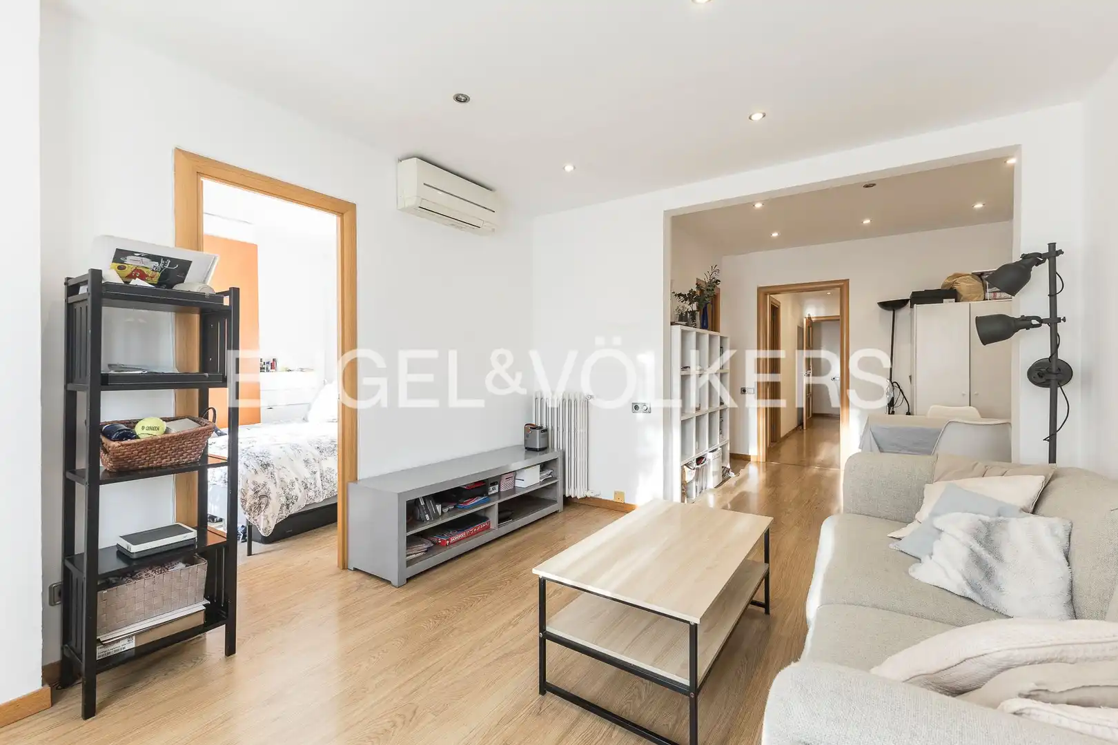 Vista exterior de Piso en venta en Barcelona con Aire acondicionado, Calefacción y Balcón