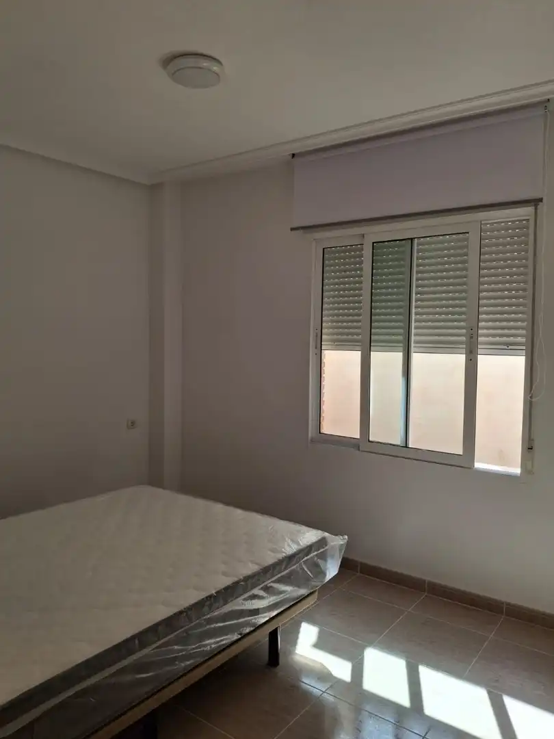 Habitación de Planta baja de alquiler en Algorfa con Calefacción, Jardín privado y Terraza