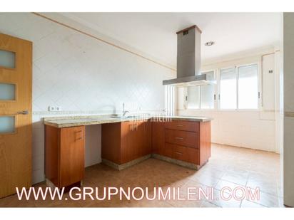Cuina de Pis en venda en  Valencia Capital amb Parquet i Balcó