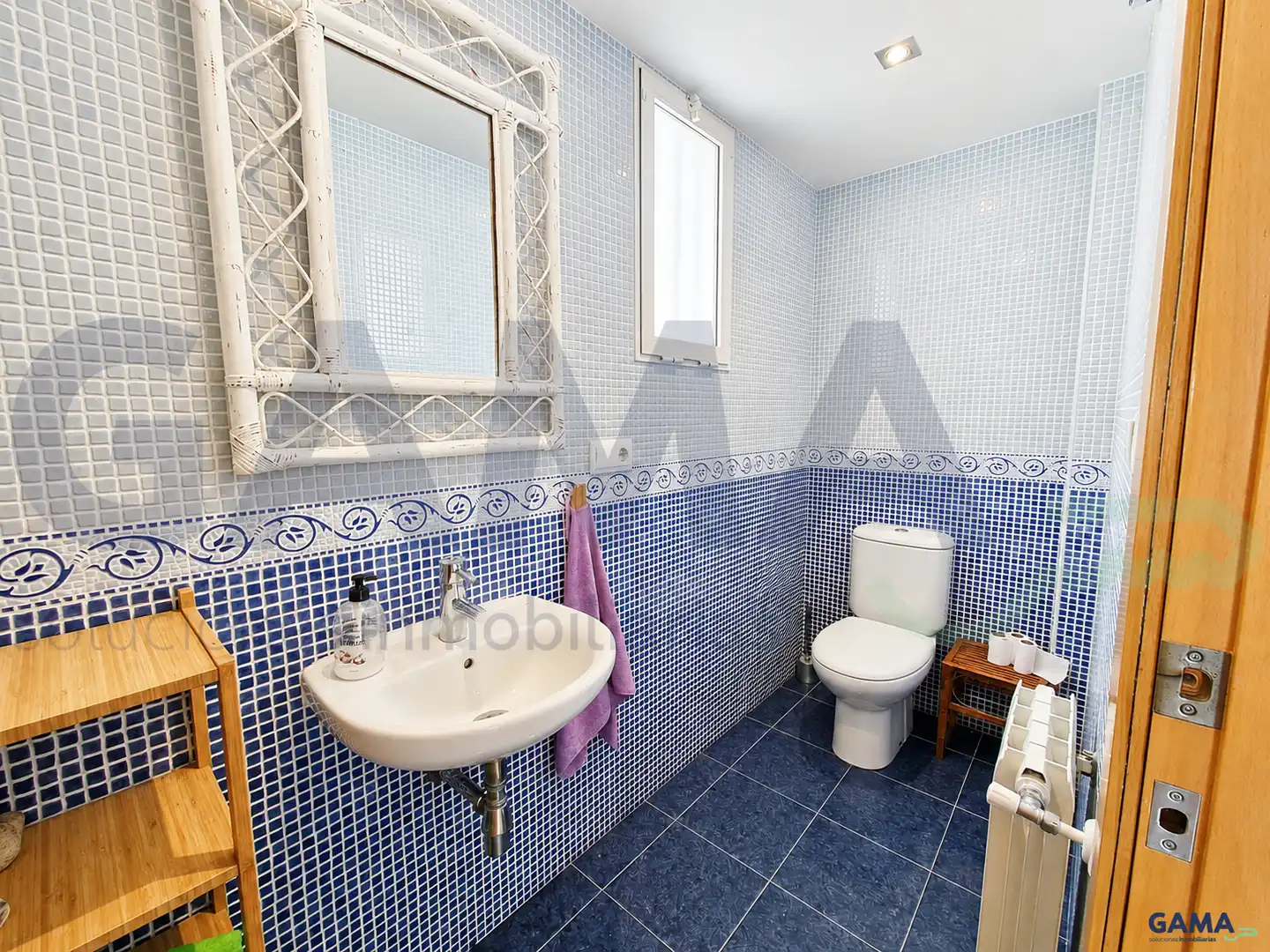 Badezimmer von Dachboden zur Miete in Alzira mit Klimaanlage, Terrasse und Möbliert