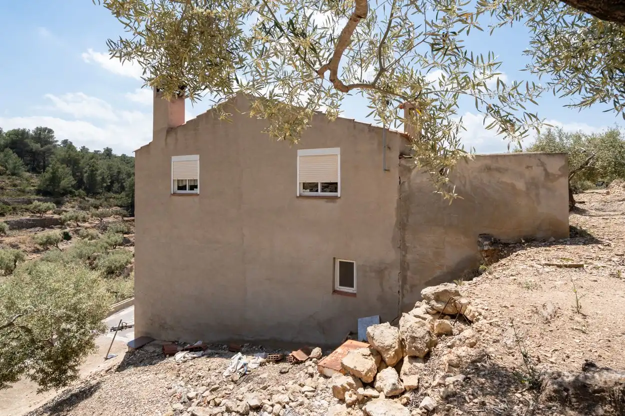 Außenansicht von Country house zum Verkauf in Tortosa mit Abstellraum
