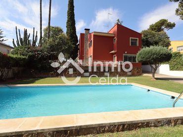 Detached house with pool for sale in Sierra Perenchiza - Cumbres de Calicanto - Sto Domingo