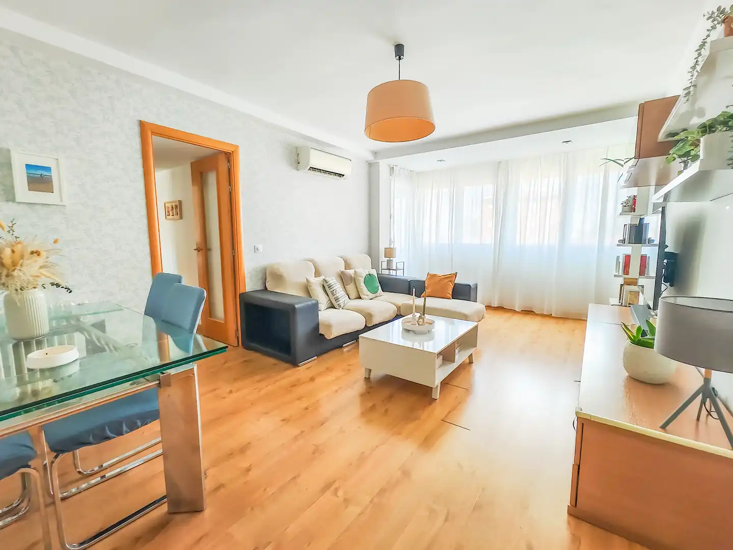Sala de estar de Piso en venta en Móstoles con Aire acondicionado, Calefacción y Parquet