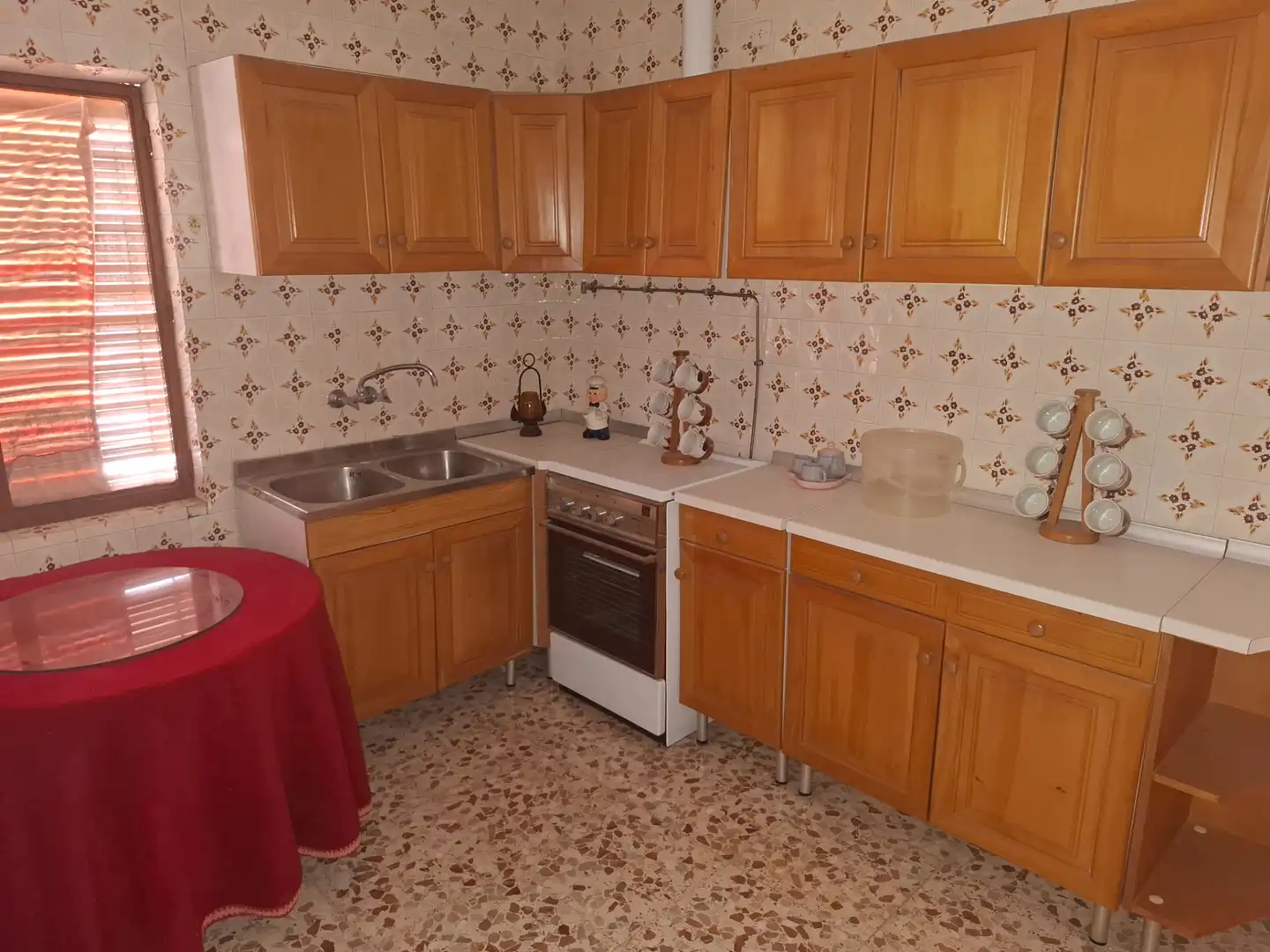 Cocina de Casa adosada en venta en Carrión de Calatrava con Calefacción, Terraza y Trastero