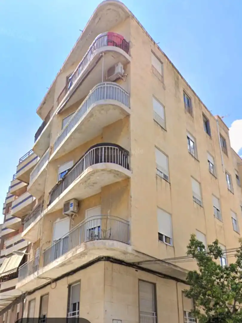 Piso con terraza en venta en Elche ciudad