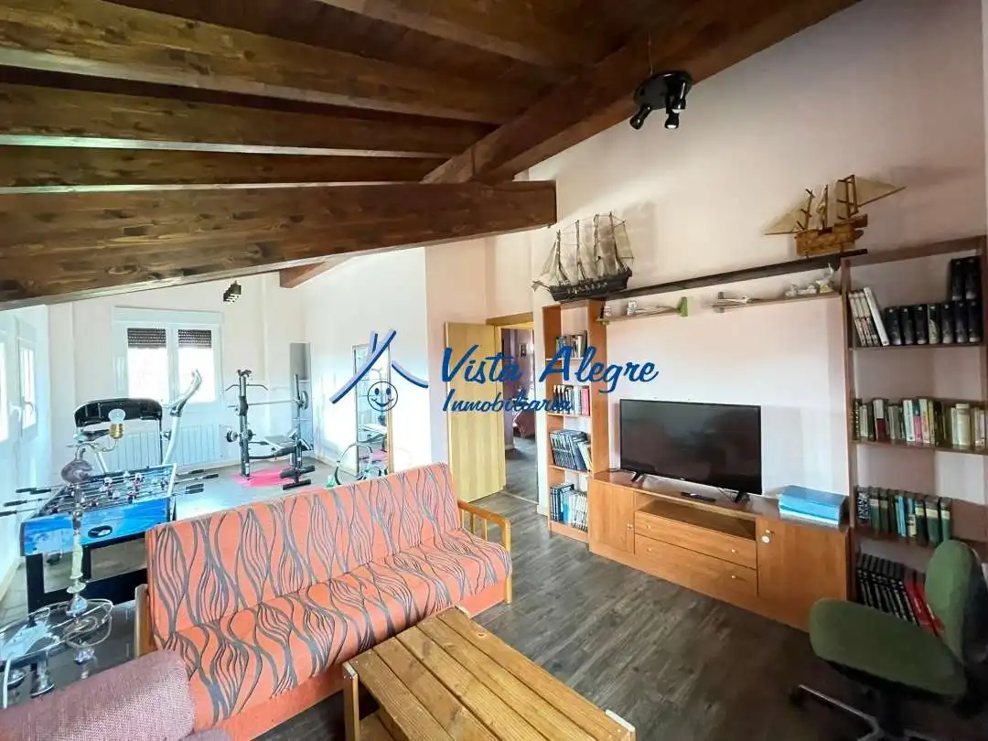 Sala de estar de Casa o chalet en venta en Galbárruli con Calefacción, Parquet y Amueblado